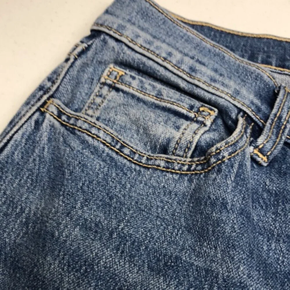 OLD NAVY MID-RISE WOW BOYFRIEND JEANS 6/28x31 ⭐️